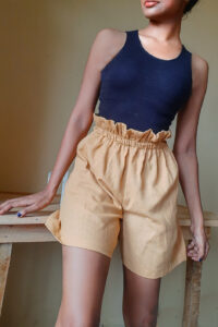 Chesi - High Waist Short is with Ruffle Waist , Side Pockets and Wide Legs